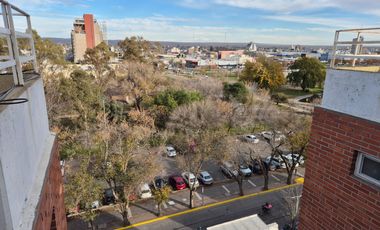Alquiler Depto 3 dorm c/ cochera Centro Neuquen