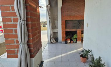 Alquiler Depto 3 dorm c/ cochera Centro Neuquen