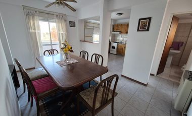Alquiler Depto 3 dorm c/ cochera Centro Neuquen