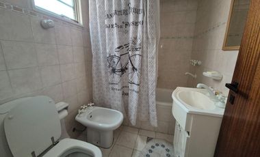 Alquiler Depto 3 dorm c/ cochera Centro Neuquen