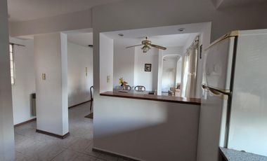 Alquiler Depto 3 dorm c/ cochera Centro Neuquen