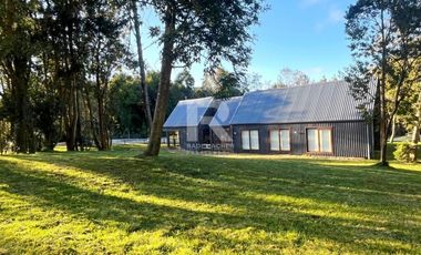CASA EN PARQUE IVIAN