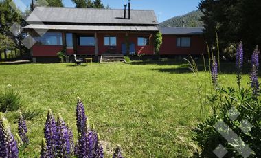 VENTA CASA 4 AMBIENTES + CABAÑA 3 AMBIENTES + QUINCHO - B° QUILQUIHUE - SAN MARTIN DE LOS ANDES