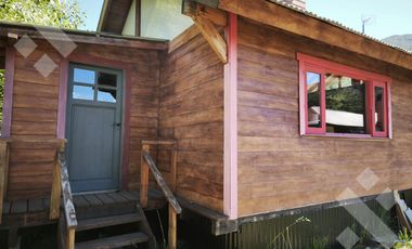 VENTA CASA 4 AMBIENTES + CABAÑA 3 AMBIENTES + QUINCHO - B° QUILQUIHUE - SAN MARTIN DE LOS ANDES