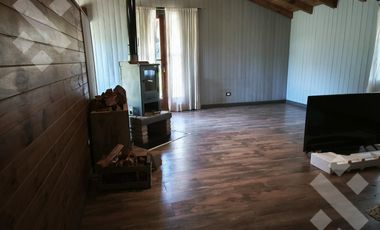 VENTA CASA 4 AMBIENTES + CABAÑA 3 AMBIENTES + QUINCHO - B° QUILQUIHUE - SAN MARTIN DE LOS ANDES