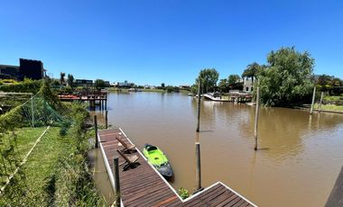 Alquiler Anual Casa sin muebles al Rio  San Marco Villanueva