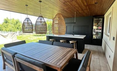 Alquiler Anual Casa sin muebles al Rio  San Marco Villanueva