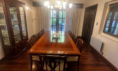 Casa en  Av. Libertador entre Salta y Av. España