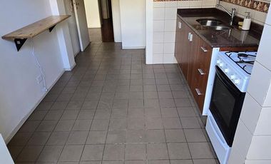 DEPARTAMENTO DE 3 AMBIENTES CON COCHERA, ALQUILER. VTE LOPEZ