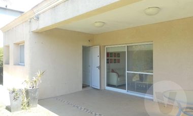 Casa en alquiler amoblada - Barrio Haras del Sur II