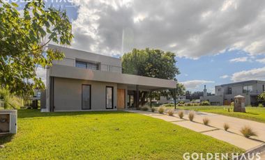 Casa 5 ambientes en venta de Diesño en Pilara La Calesa