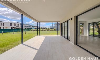 Casa 5 ambientes en venta de Diesño en Pilara La Calesa