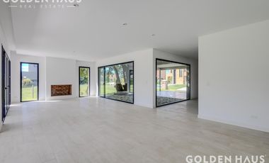 Casa 5 ambientes en venta de Diesño en Pilara La Calesa