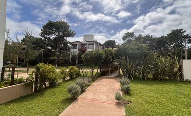 Departamento 1 Dormitorio en complejo privado, Las Gaviotas