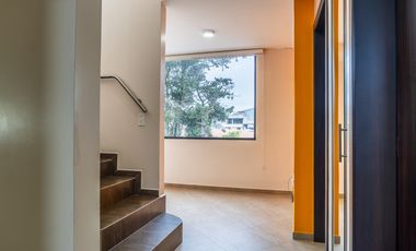 Mitad del Mundo, Casa en Venta, 99,79m2, 2 Habitaciones