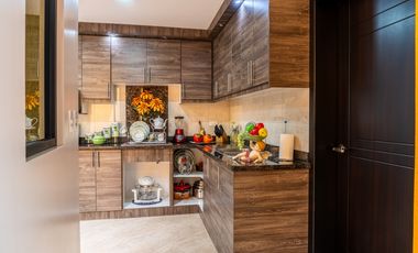 Mitad del Mundo, Casa en Venta, 99,79m2, 2 Habitaciones