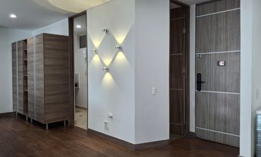 Vendo Elegante Y Cálido Apartamento, Ubicado En Sabaneta, Sector Aves María
