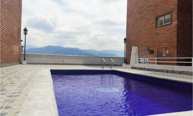 Gran Casa para Venta en Poblado Campestre