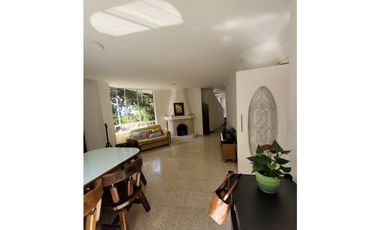 Gran Casa para Venta en Poblado Campestre