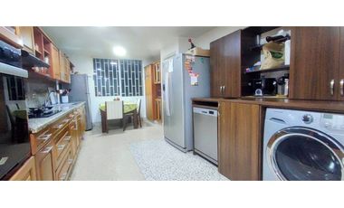 Gran Casa para Venta en Poblado Campestre