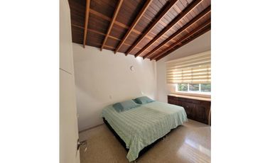 Gran Casa para Venta en Poblado Campestre
