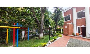 Gran Casa para Venta en Poblado Campestre