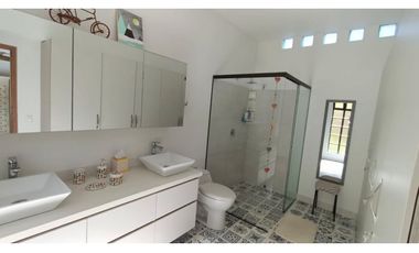 CABAÑA PARA LA VENTA EN GUATAPE VEREDA BONILLA