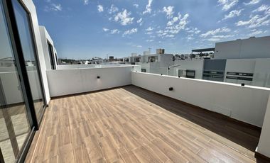 Casa en venta en Valle Imperial, Zapopan, Jal.