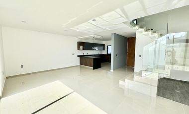 Casa en venta en Valle Imperial, Zapopan, Jal.