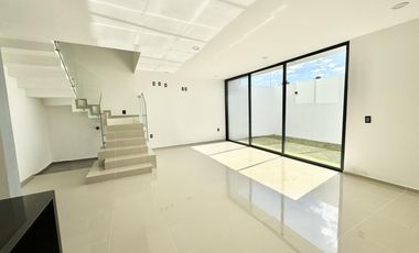 Casa en venta en Valle Imperial, Zapopan, Jal.