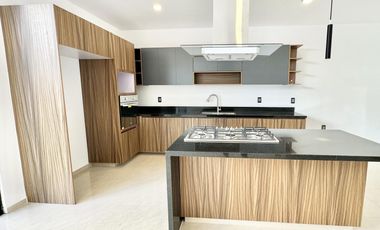 Casa en venta en Valle Imperial, Zapopan, Jal.