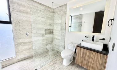 Casa en venta en Valle Imperial, Zapopan, Jal.
