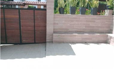 Casa con piscina privada , en San Jerónimo , Antioquia en venta .