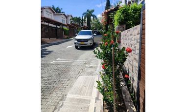 Casa con piscina privada , en San Jerónimo , Antioquia en venta .