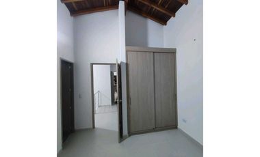 Casa con piscina privada , en San Jerónimo , Antioquia en venta .