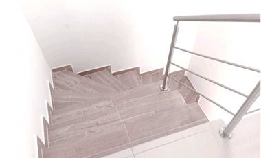 Casa con piscina privada , en San Jerónimo , Antioquia en venta .