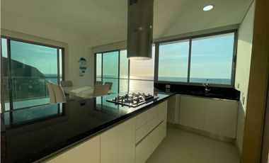 SE ARRIENDA  APARTAMENTO DE TRES ALCOBAS EN PLAYA SALGUERO