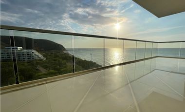 SE ARRIENDA  APARTAMENTO DE TRES ALCOBAS EN PLAYA SALGUERO