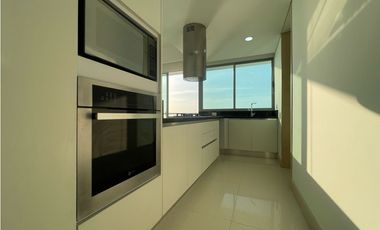 SE ARRIENDA  APARTAMENTO DE TRES ALCOBAS EN PLAYA SALGUERO