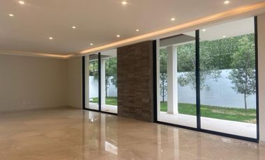 Residencia en venta en Pontevedra, Puerta de Hierro, Zapopan, Jalisco