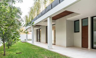 Residencia en venta en Pontevedra, Puerta de Hierro, Zapopan, Jalisco