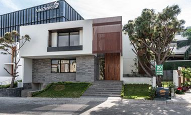 Residencia en venta en Pontevedra, Puerta de Hierro, Zapopan, Jalisco