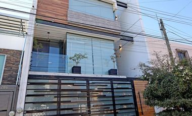 Casa en Fraccionamiento Jardines de los Historiadores