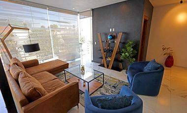 Casa en Fraccionamiento Jardines de los Historiadores