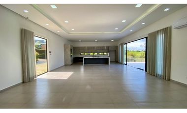 VENTA DE EXTRAORDINARIA CASA CAMPESTRE VIA ARMENIA - PEREIRA