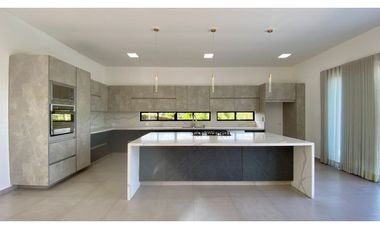 VENTA DE EXTRAORDINARIA CASA CAMPESTRE VIA ARMENIA - PEREIRA