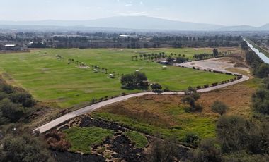 Terreno en venta en Av Adolf Horn