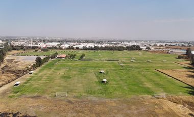 Terreno en venta en Av Adolf Horn