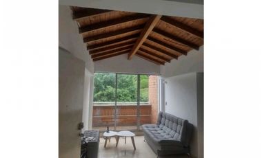 Apartamento para la venta en la Loma de los Bernal parte Baja