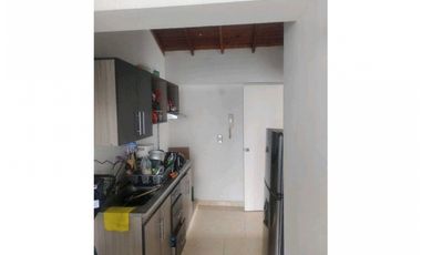 Apartamento para la venta en la Loma de los Bernal parte Baja